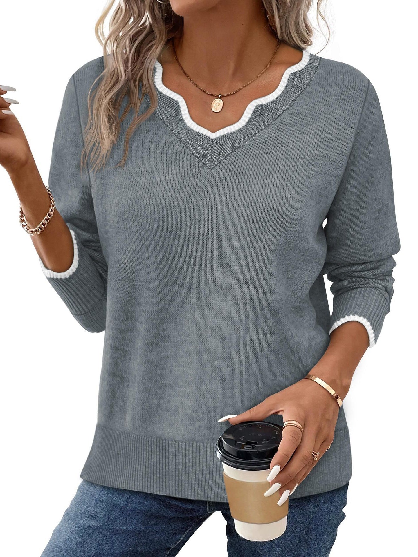 A Fashionable And Versatile Women's Pullover Top